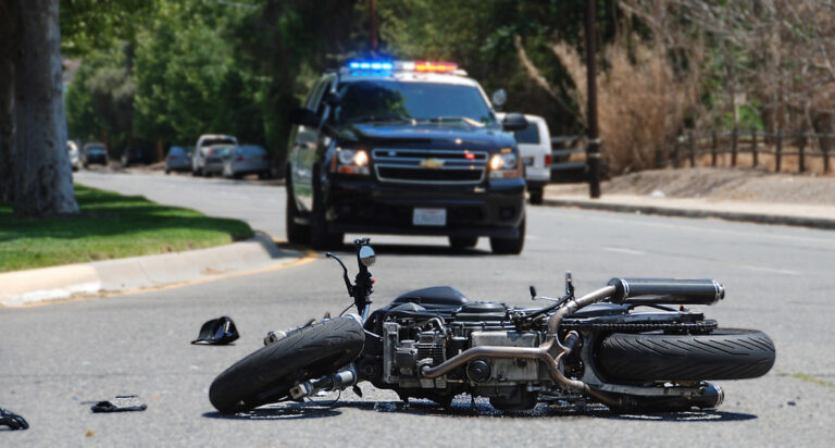 逃离阿纳海姆的摩托车手死亡，警方判定为事故