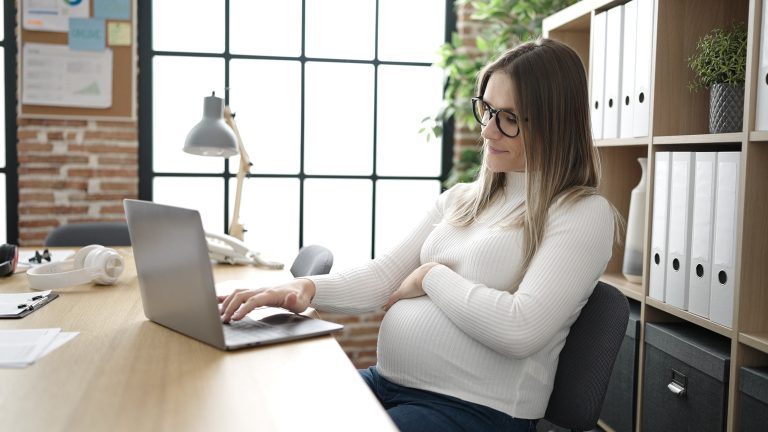 怀孕工作者公平法案（Pregnant Workers Fairness Act, PWFA）